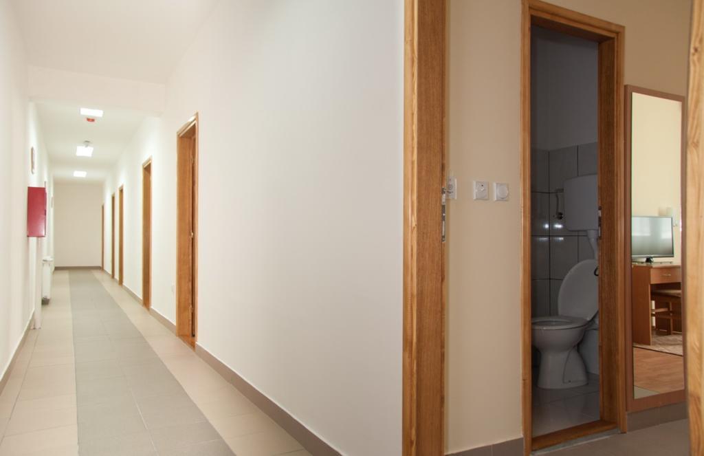 Garni Hotel Alma Pirot Exterior foto