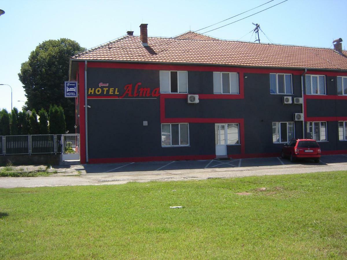 Garni Hotel Alma Pirot Exterior foto
